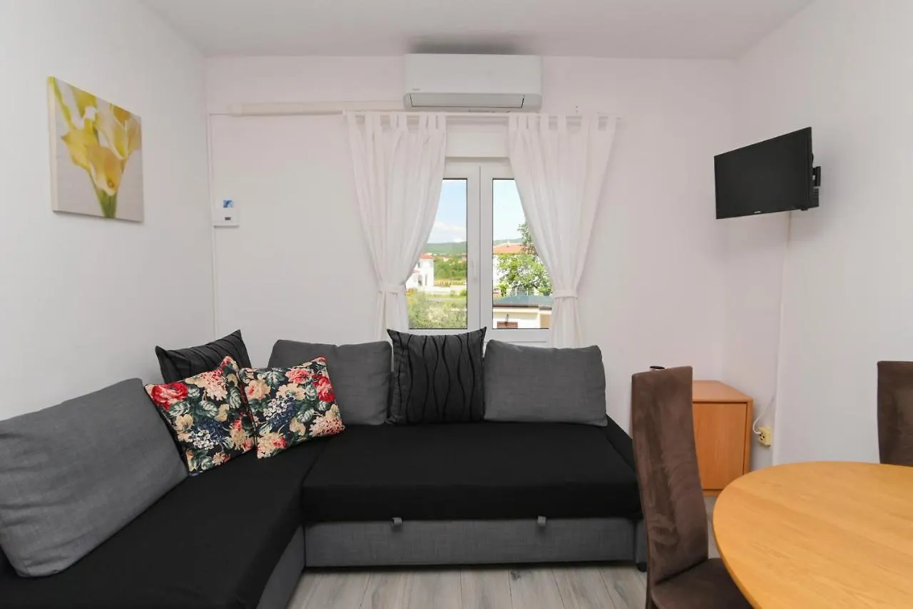 Apartments Basic Sveti Anton 88 Malinska 0*,