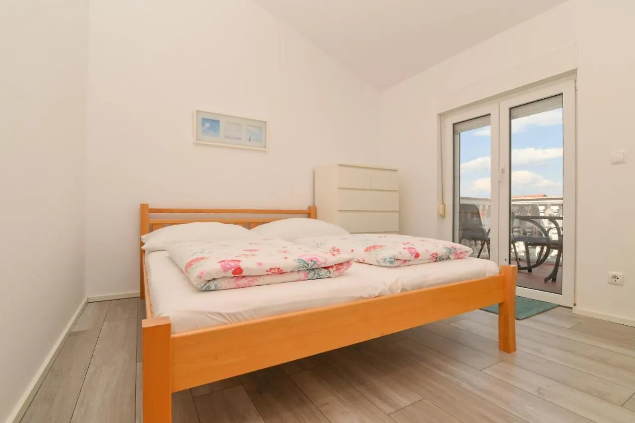 Guest house Apartments Basic Sveti Anton 88 Malinska
