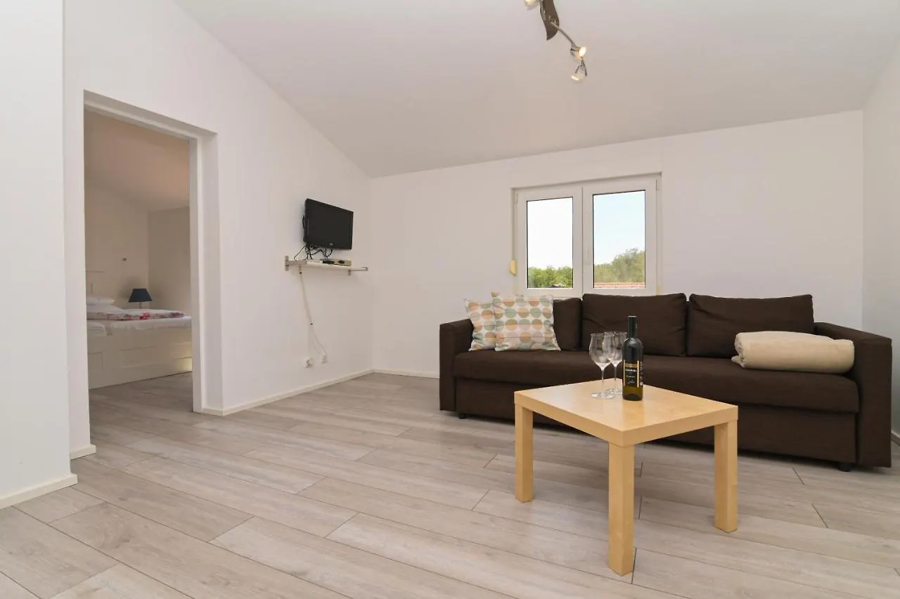 Apartments Basic Sveti Anton 88 Malinska Croatia