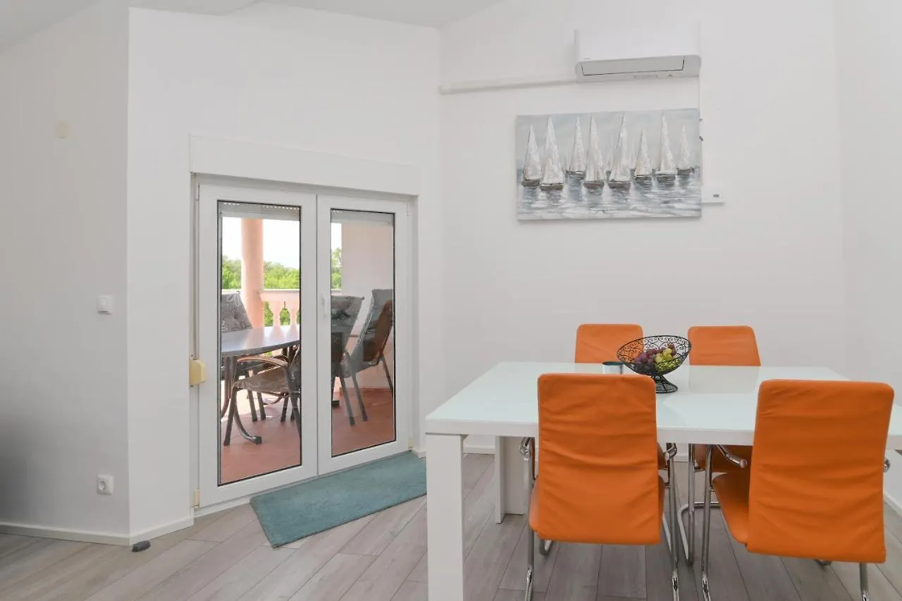 Apartments Basic Sveti Anton 88 Malinska 0*,  Croatia